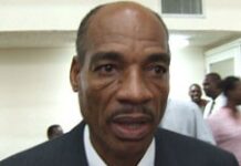 Des parlementaires critiquent le projet de création d’une nouvelle taxe sur les télécommunications