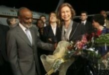 La reine Sofia débute une visite en Haïti