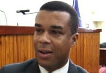 Réactions diverses après la présentation d’un mandat par Maryse Narcisse