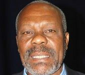 Le recteur de l’UEH lance un appel au calme aux étudiants