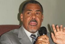 Le ministre annonce la poursuite des examens officiels