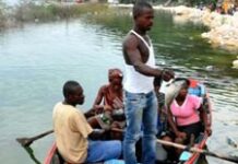 La consommation de poissons du lac azuei, interdite par le gouvernement.