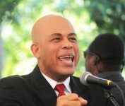 Martelly exige de la déférence pour la Présidence