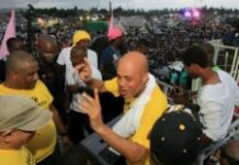 Martelly gagne son pari de Carnaval des Cayes