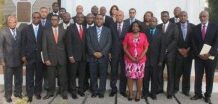 Les ministres ont soumis leurs passeports à la commission sénatoriale