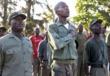 Le gouvernement exhorte les militaires à se retirer des ex casernes