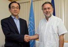 Rencontre entre Mariano Fernández et une délégation japonaise