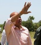 Visite du Président Martelly dans plusieurs quartiers défavorisés de la région métropolitaine