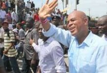 Martelly prend la tête d’une grande manifestation