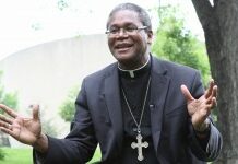 La démission du Pape une leçon de courage que les dirigeants du monde doivent apprendre selon Mgr Dumas