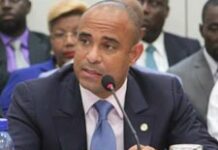 Lamothe invite les parlementaires à un dialogue permanent