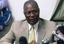 Jocelerme Privert attire l’attention sur la hausse de la pression fiscale dans le budget