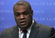 Le gouvernement attend la caducité du Parlement