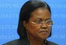 Le gouvernement applique son projet de budget