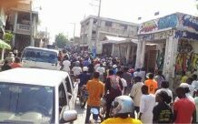 Des manifestants exigent la libération de Timothée Rony et de Biron Odigé