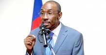 Le Premier ministre lance le dialogue patriotique sur la situation des haïtiens en RD