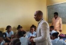 Le ministre Manigat en visite dans des écoles à Port-au-Prince