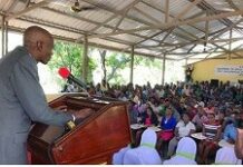 Moïse visite la Faculté d’Agronomie et de Médecine Vétérinaire