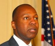 Altidor presse les haïtiens à ajuster leur statut