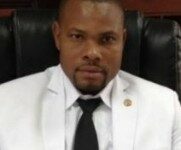 Des irrégularités constatées dans les dossiers de plusieurs membres du cabinet ministériel