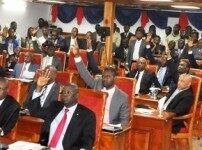 Les députés rejettent la demande de mise en accusation