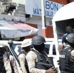 La Police tente de reprendre le contrôle de la situation