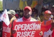 Plusieurs centaines de policiers réclament un Syndicat