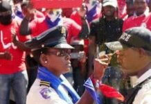 5 policiers syndiqués révoqués