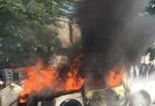 Au moins 8 véhicules ont été incendiés par Fantôme 509