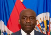 Léon Charles veut stopper les fantômes