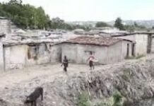 Le gouvernement veut bloquer le village de Dieu